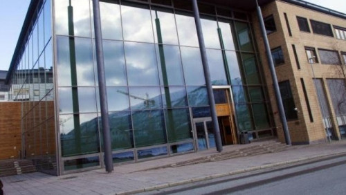 22-letni pedofil z Tromsø skazany na 8,5 roku więzienia. Wykorzystał 75 dzieci