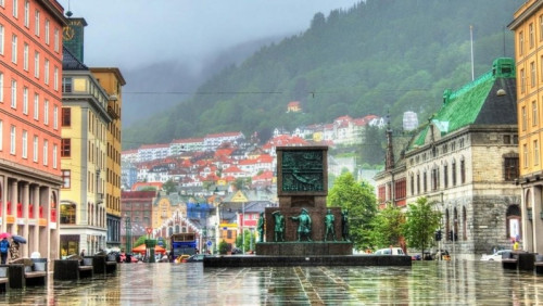 Orkan „Vidar‟ szaleje: zalało Bergen, Stavanger i Lærdal
