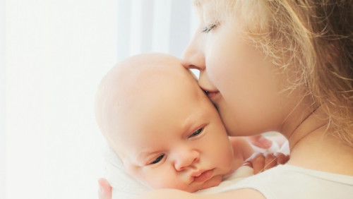 Zasiłek macierzyński i becikowe - prawa świeżo upieczonej matki