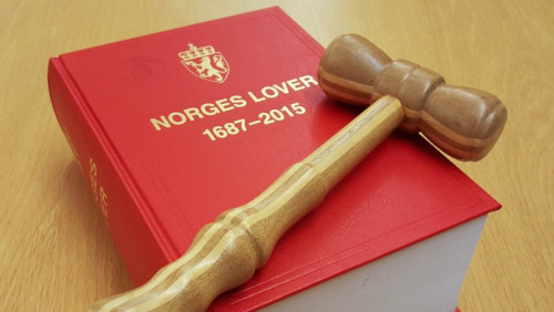 Zgoda w Stortingu: potomkowie osób, które sfałszowały swoje pochodzenie, nie stracą norweskiego obywatelstwa
