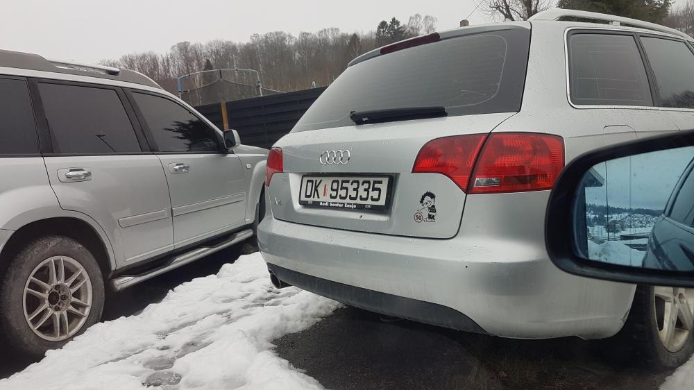 Audi A4   1,6 benzyna cena 30 000