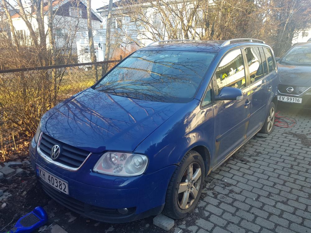 Volkswagen Touran Okazja ! Sprzedam w Oslo Motoryzacja