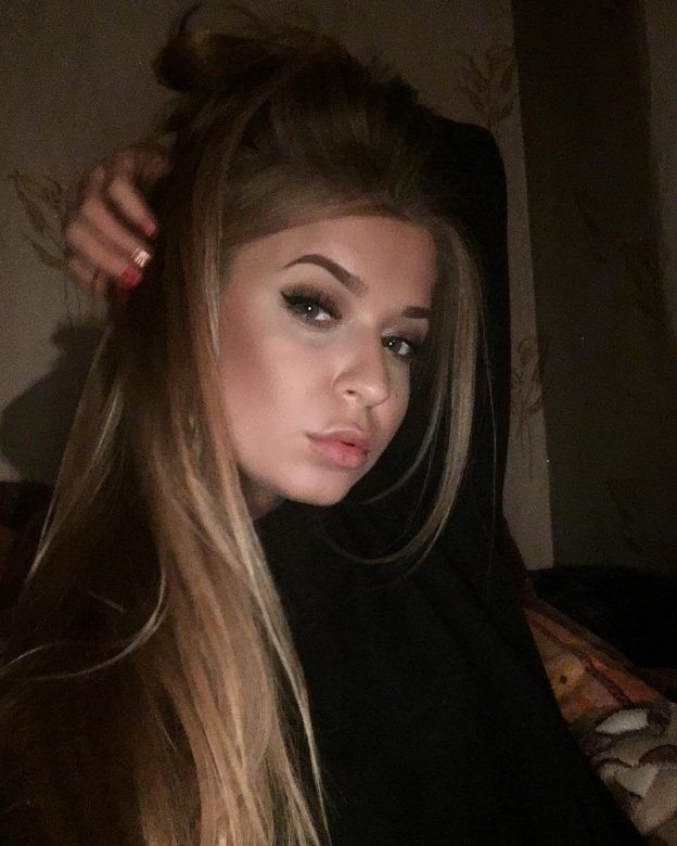 RoxaneJ (RoxaneJ )