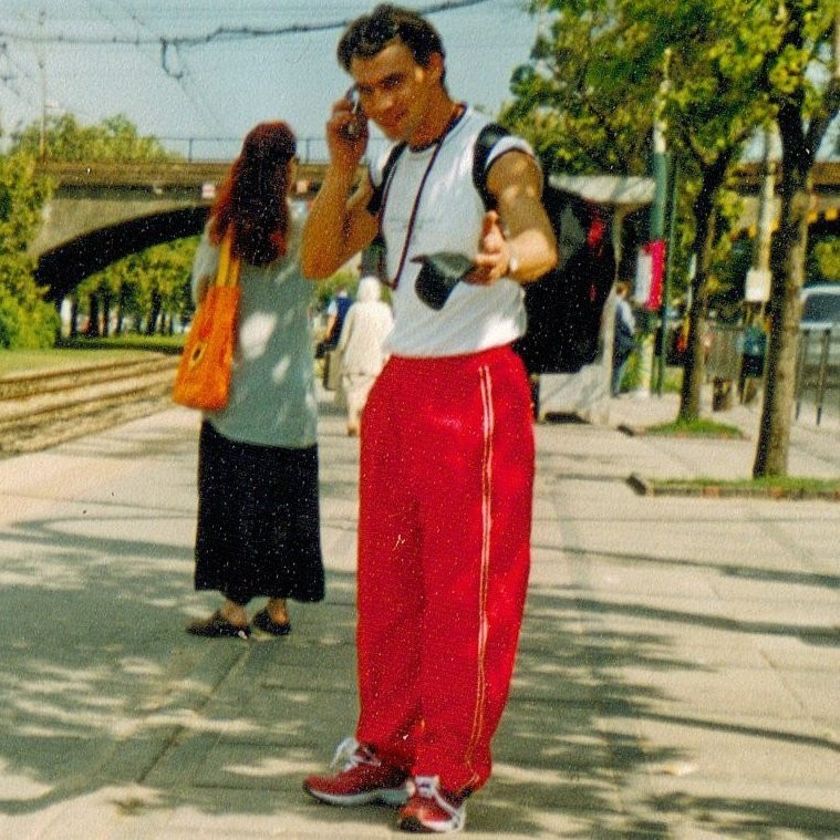 Dominex16 (Robert R)