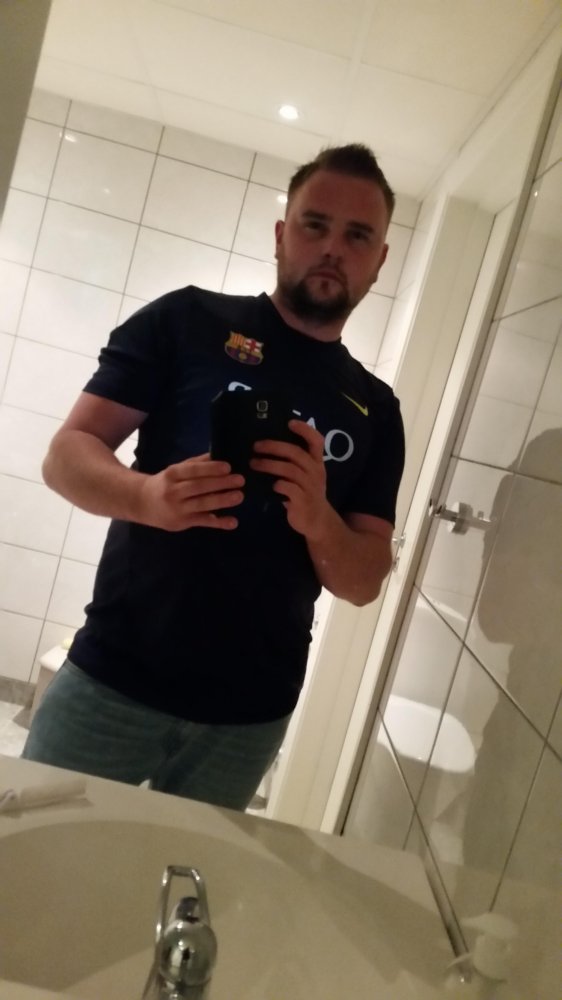 Mateusz Pari 
