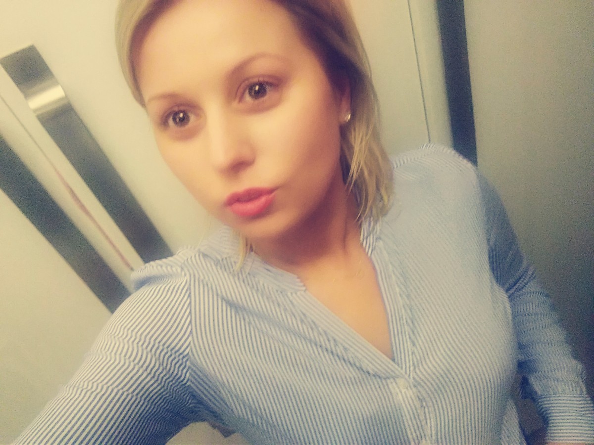 Marta**** 