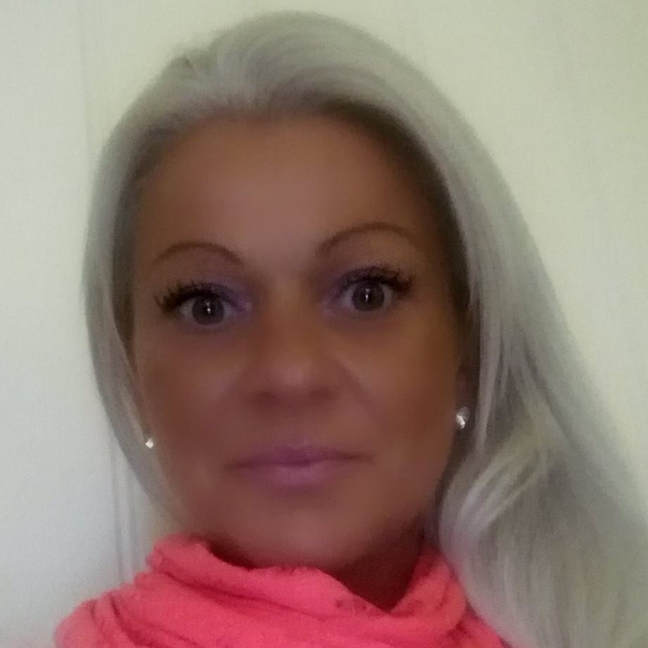 KATARZYNA JASKOLSKA