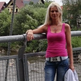 KATARZYNA JASKOLSKA