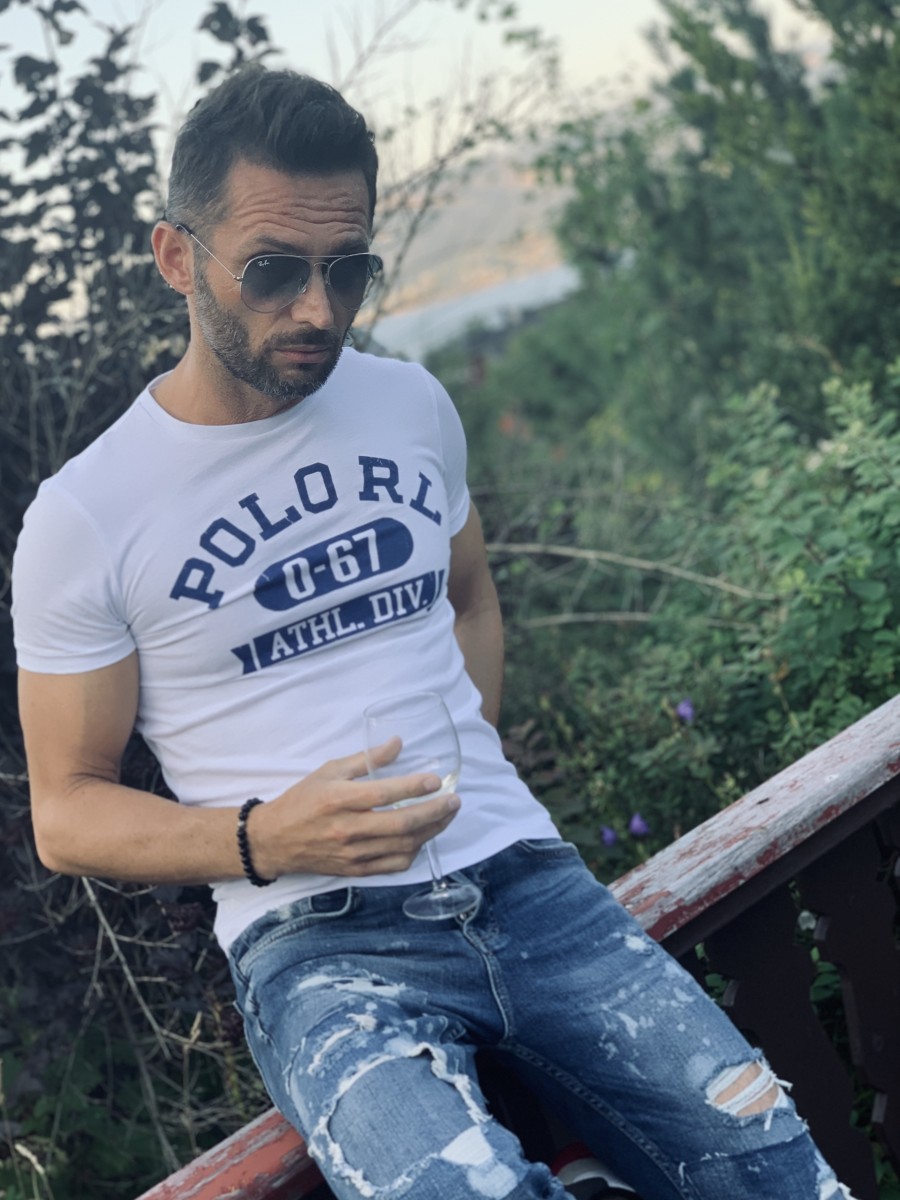 Artur ...