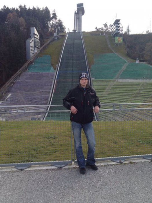 Innsbruck pod skocznia .