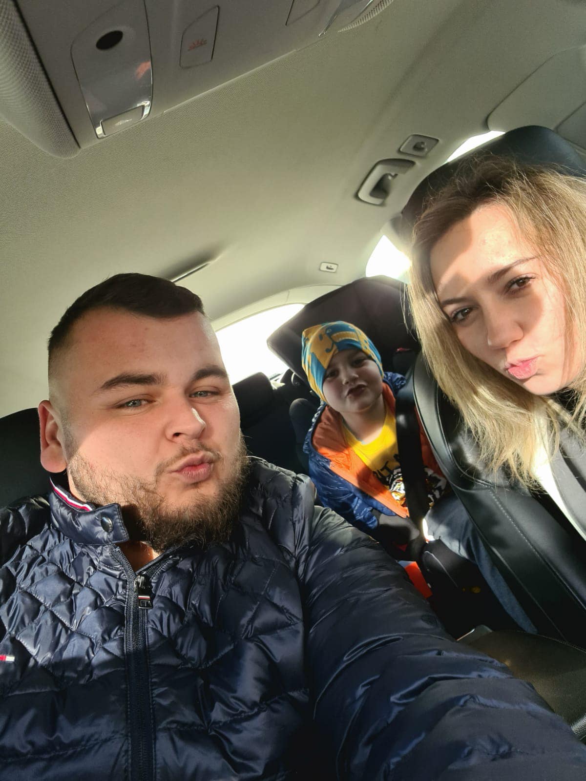 Karolina i Damian publikowali w mediach społecznościowych wspólne zdjęcia.