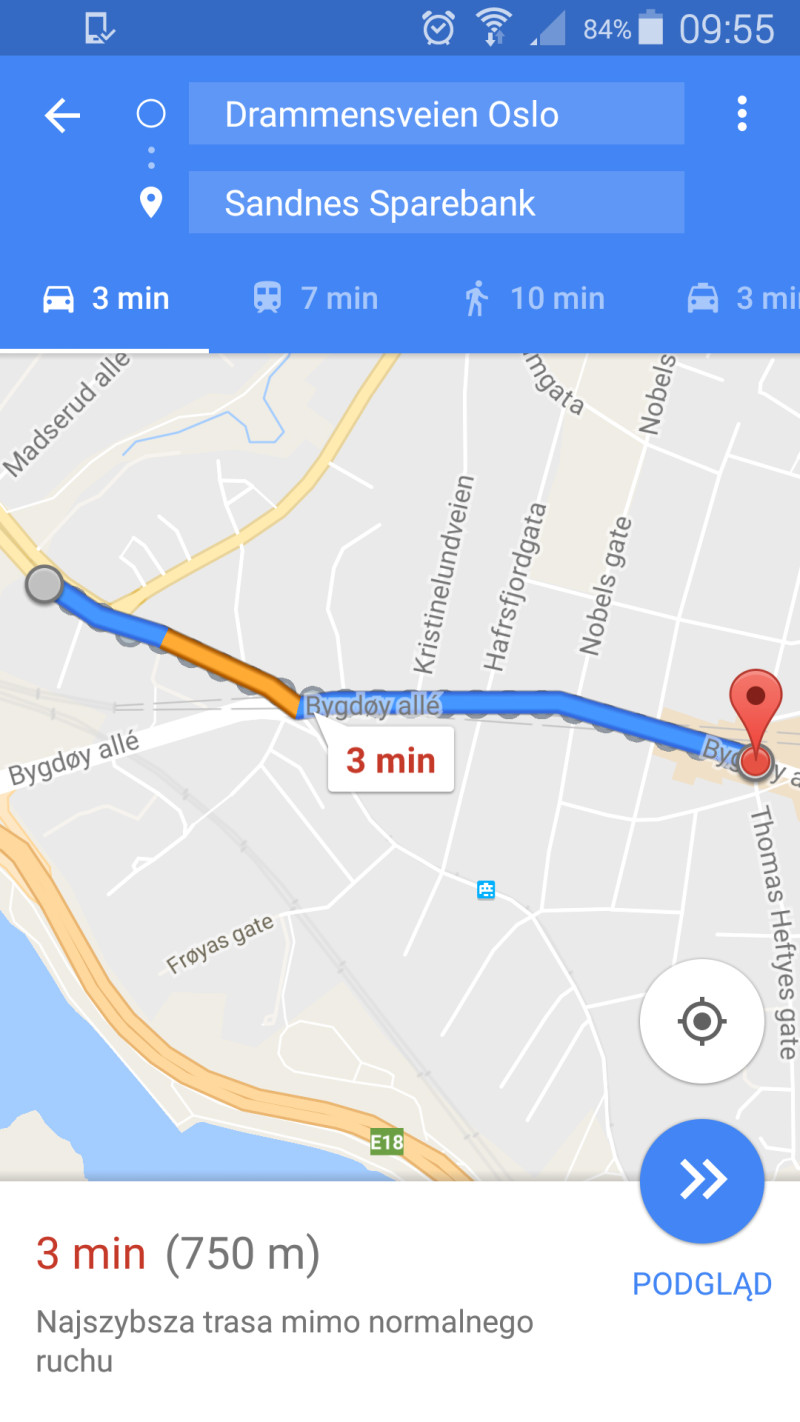 Najbliższy bankomat w okolicy polskiego konsulatu w Oslo znajduje się 3 minuty piechotą, według mapy Google.