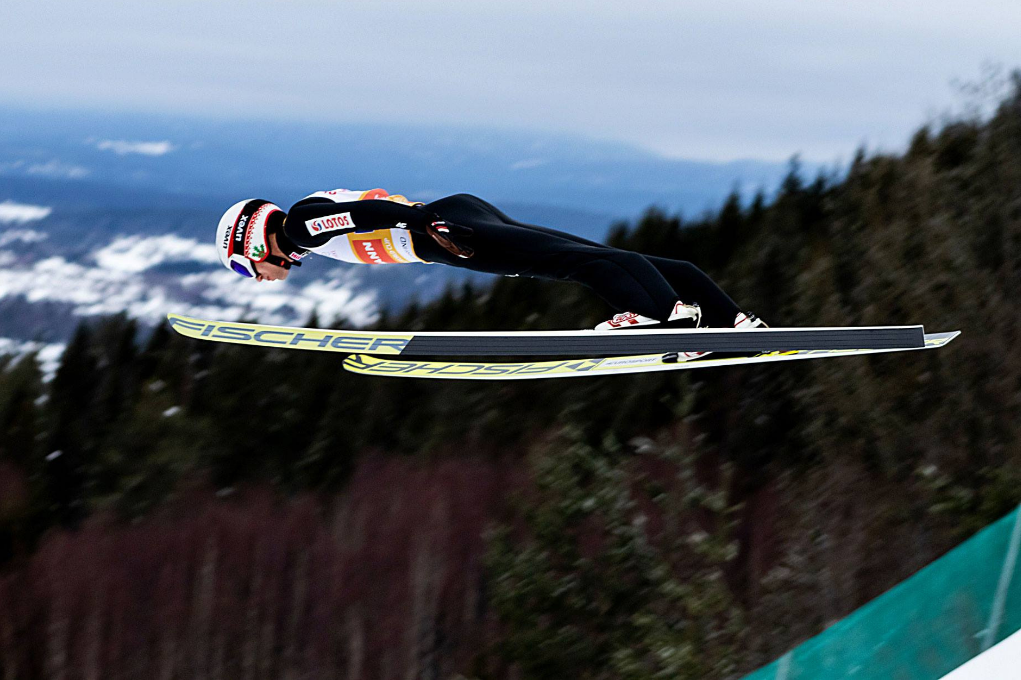 Na zdjęciu: Kamil Stoch podczas zmagań w Vikersund.