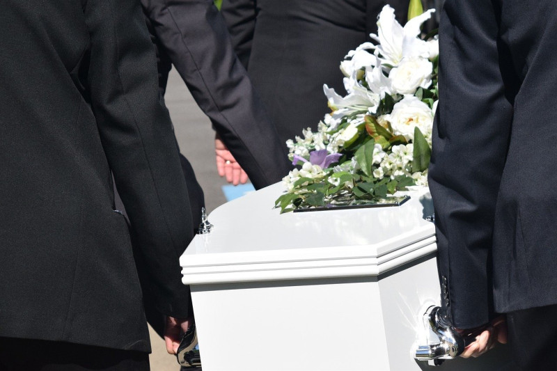 Z kościelnych pogrzebów rezygnują przede wszystkim mieszkańcy dużych miast. W Oslo spadki wynoszą prawie 10 proc.
