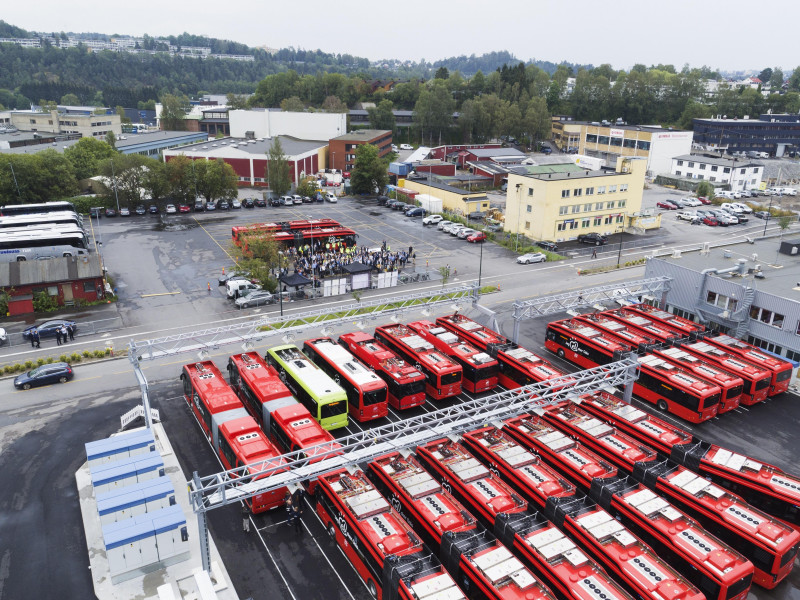 Do 2028 roku cała flota autobusowa w Oslo ma być elektryczna. 
