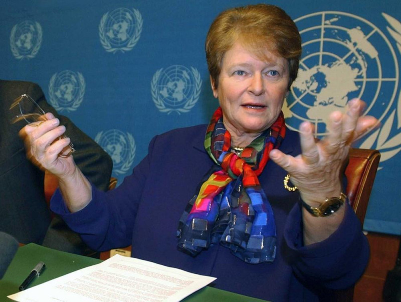 Gro Harlem Brundtland kierowała pracami nad raportem ONZ „Nasza wspólna przyszłość”, zwanym więc także Raportem Brundtland.