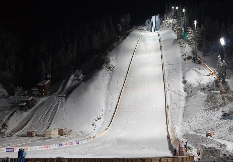 Na zdjęciu: skocznia do lotów narciarskich w Vikersund po przebudowie w latach 2010-2011. 