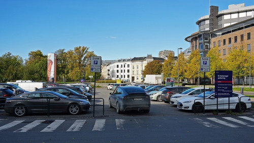 Podwyżki za parkowanie w Oslo: kierowcy płacą nawet 150 procent więcej