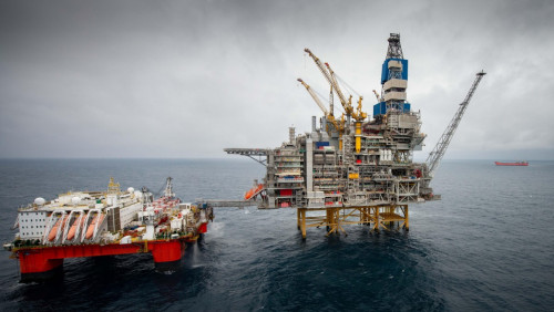 Cena ropy najniższa od maja: norweski rynek przestraszył się restrykcji w Europie