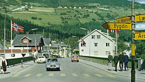 W samochód i  „na hyttę”. Jak wyglądał urlop przeciętnego Norwega w latach 70.?