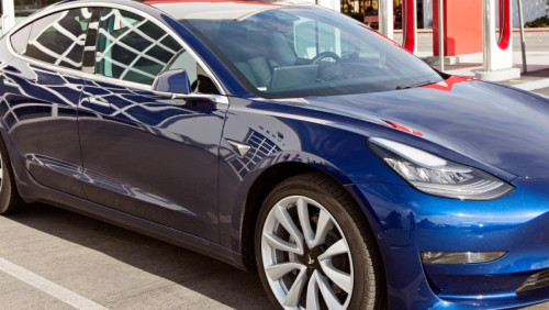 Tesla 3 najchętniej kupowanym elektrykiem w Norwegii. Nie miała sobie równych