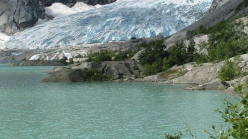 Popularny lodowiec wycofał się o 81 metrów. Wystarczyło jedno lato