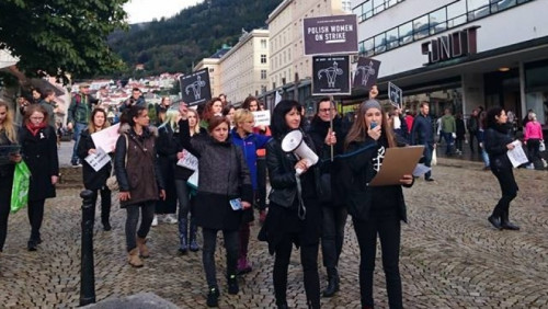 „Jak można podnieść rękę na najsłabszych?‟: dwie Polki będą protestować w Bergen