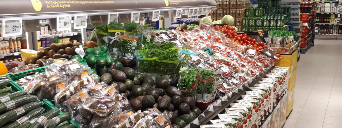 Owoce, kosmetyki, auta: importowane towary mogą wkrótce podrożeć