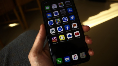 Polacy pracują na nowe iPhone’y prawie cztery razy dłużej od Norwegów