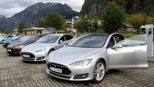 Podatki dla właścicieli elektryków coraz bliżej: „obawiamy się, że wzrosną koszty utrzymania pozostałych pojazdów”