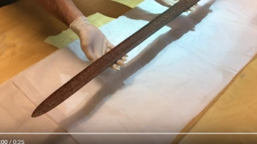Niecodzienne odkrycie archeologiczne w górach: wikiński miecz sprzed… 1 100 lat 