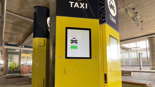 Lotnisko ułatwi wybór tanich taksówek: koniec z zawyżaniem cen przejazdów