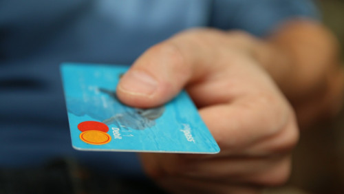 Domagają się górnego limitu odsetek kredytowych. „Władza musi wziąć odpowiedzialność za konsumentów”