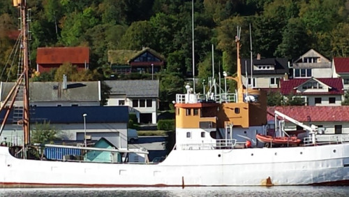 Renowacja trwała ponad 3 lata: norweski statek wyrusza ze Szczecina w drogę do domu