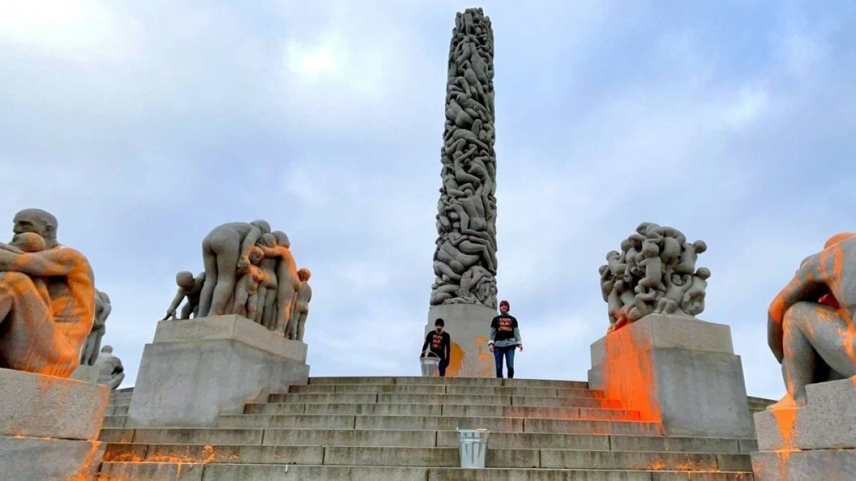 Norwegia: aktywiści oblali farbą słynne rzeźby