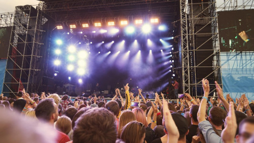 W czerwcu koncerty na kilka tysięcy osób. Norwegia zezwala na masowe imprezy w ramach testów