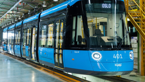 Nowe tramwaje w drodze na stołeczne tory: wkrótce pierwsze testy