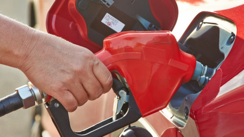 16,29 koron za litr benzyny, 15,25 za litr diesla: rekordowo wysokie ceny na stacjach paliw