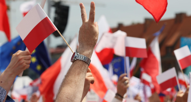 Rekordowa frekwencja nad fiordami. Polacy w Norwegii zagłosowali na opozycję