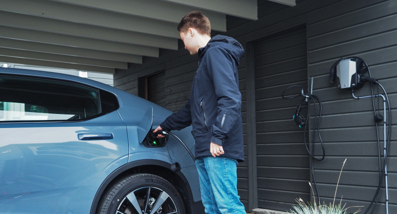 Opłacalny jak... samochód elektryczny. Obliczyli, ile możesz zaoszczędzić