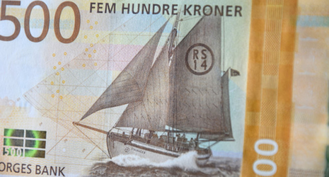 Złotówka po raz kolejny bliska rekordu. W Norwegii wraca dyskusja dotycząca wprowadzenia euro