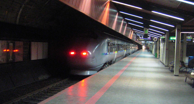 Problemy z transportem kolejowym w Oslo. Awaria dotknęła jedenaście linii pociągów
