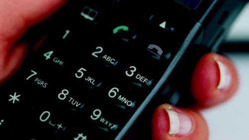 Parlament Europejski zatwierdził tańsze rozmowy i SMS-y w roamingu