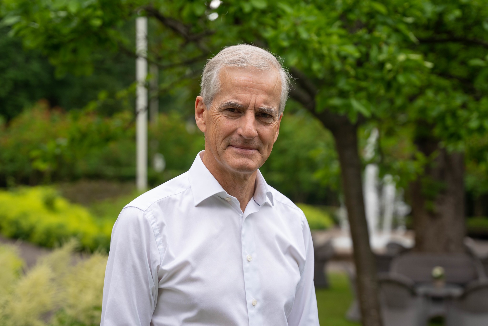 Jonas Gahr Støre został liderem Partii Pracy 14 czerwca 2014 roku. Zastąpił na tym stanowisku Jensa Stoltenberga. Wcześniej pełnił m.in. funkcję ministra spraw zagranicznych.