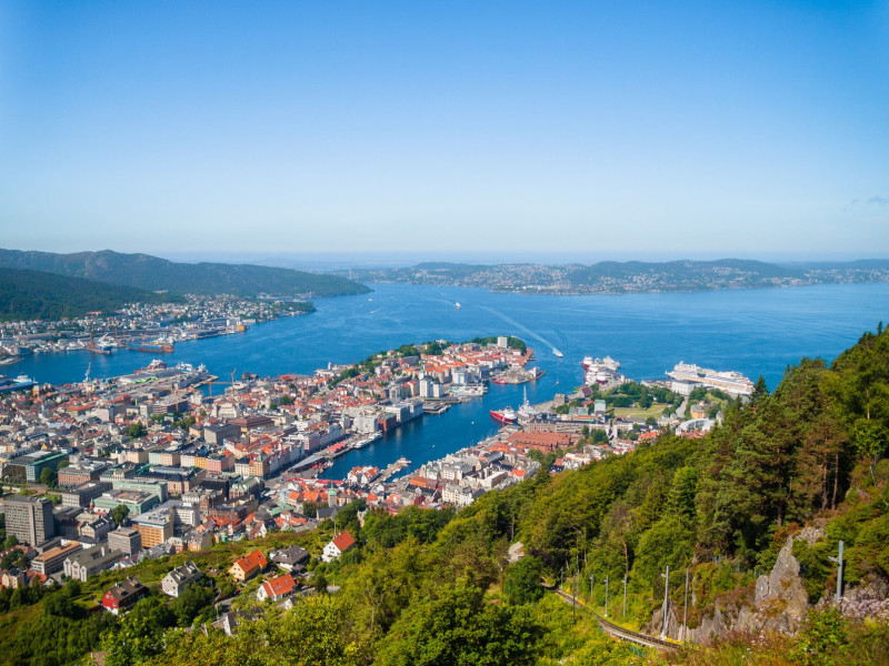 Ograniczenie transportu w Bergen ma swoje odzwierciedlenie w życiu mieszkańców. Według najnowszych badań EEA, ma ono najczystsze powietrze wśród norweskich miast i jedno z najczystszych w Europie.