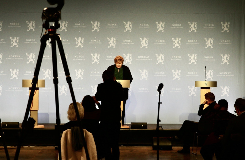 Na zdjęciu: podczas konferencji zorganizowanej 27 stycznia premier ogłasza zamknięcie granic.