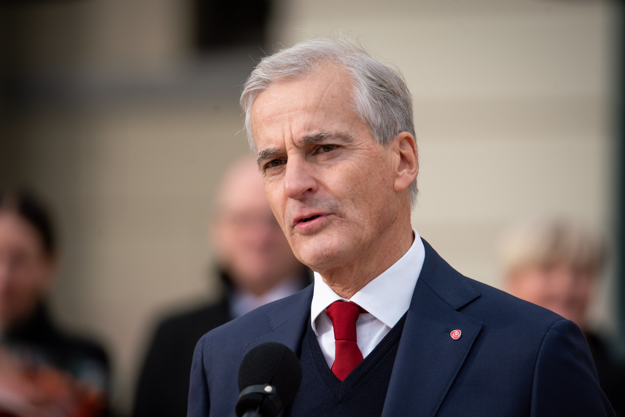 Rządzący przedstawili budżet samodzielnie. Teraz muszą znaleźć poparcie w trakcie negocjacji.