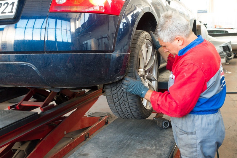 W sytuacji wystąpienia uszkodzenia pojazdu lub niesprawności części, mechanicy wyznaczają termin tzw. kontroli uzupełniającej.