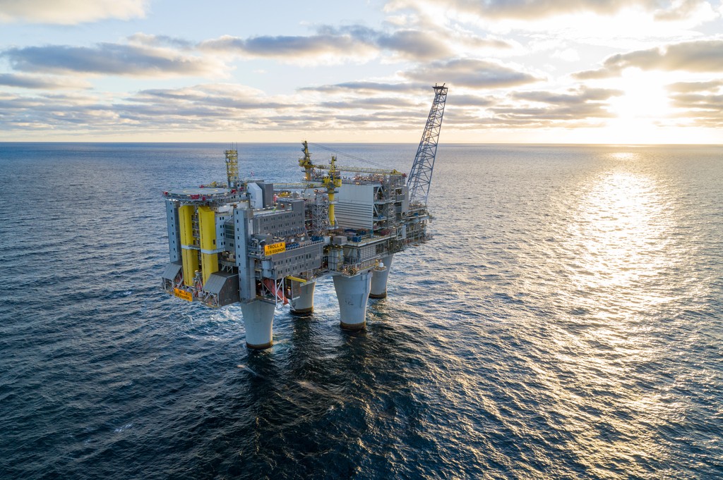 W skład Organizacji Krajów Eksportujących Ropę Naftową (OPEC) wchodzi 13 państw. W działaniach nie uczestniczą m.in. Norwegowie, Amerykanie i Rosjanie.