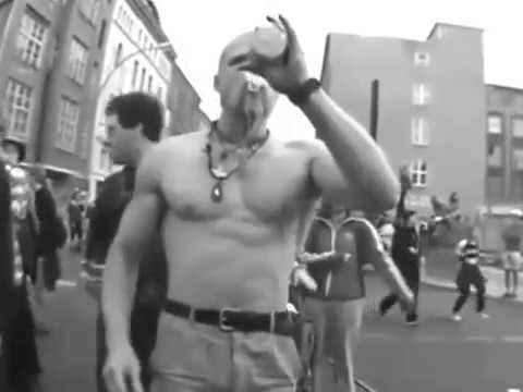 Mieszkaniec Głuchej Północy Versus Techno Viking